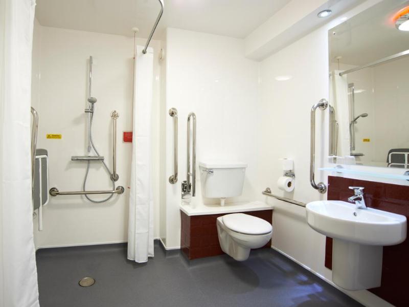 Travelodge Wadebridge Exteriör bild