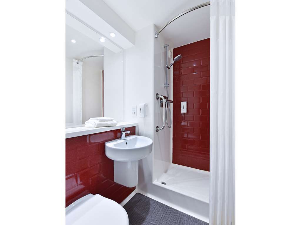 Travelodge Wadebridge Rum bild